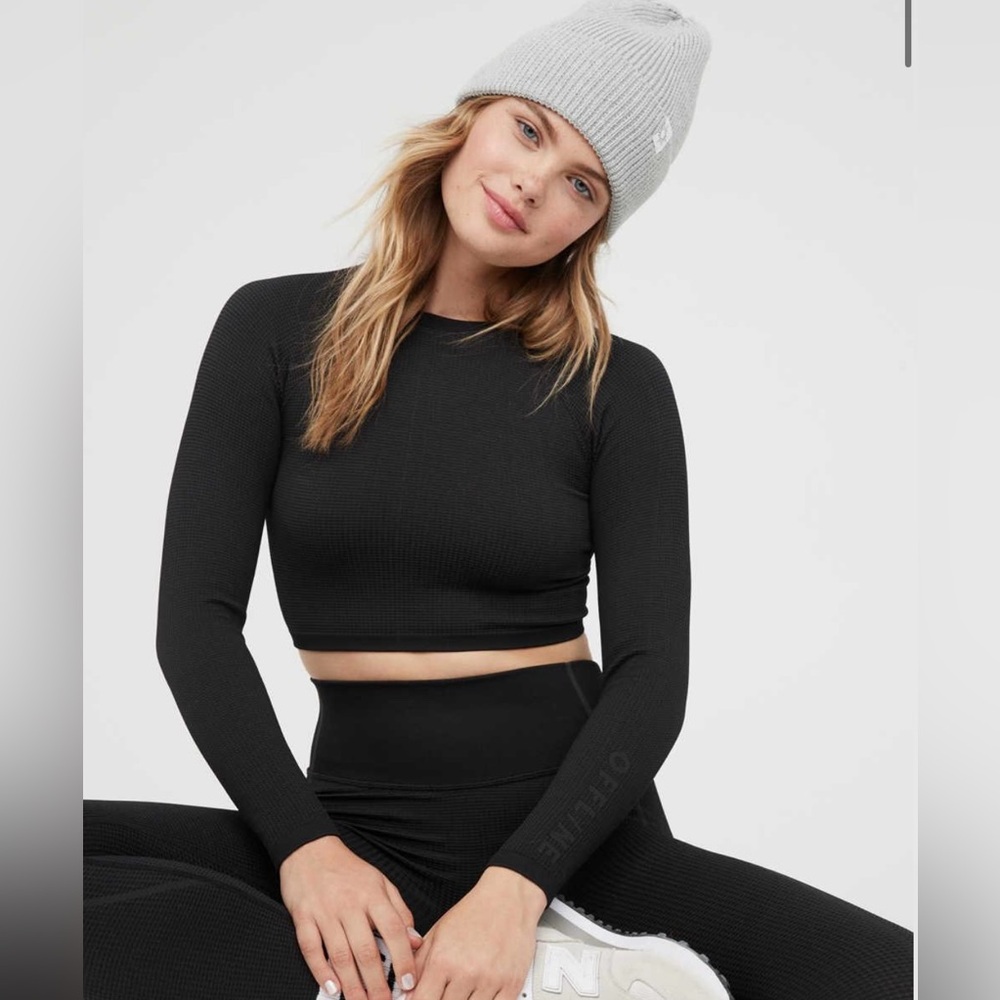 NWOT OFFLINE By Aerie Seamless Waffle Long Sleeve T-Shirt Crop Top Women Small